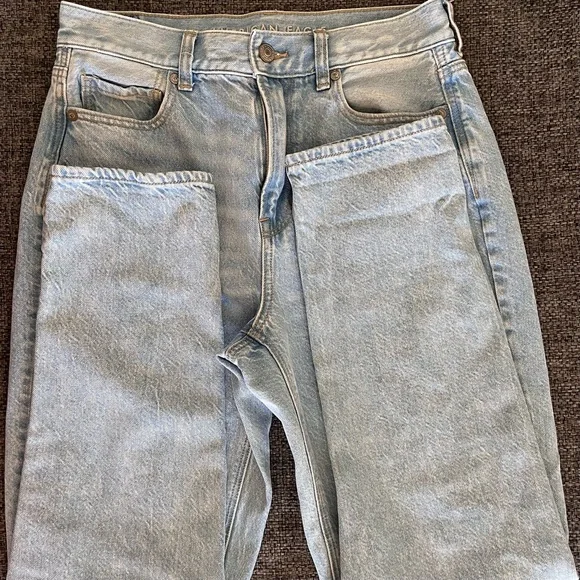 SOLD🧾🍒 SIZE 4 AMERICAN EAGLE MOM JEANS - Picture 3 of 15